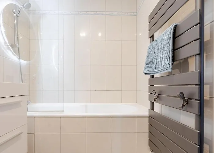 Apartment Quiet - Les Maraichers - Terrace - Private Garage